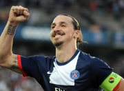 开云体育官网-绿茵禁区与油漆区，欧冠之夜的防守艺术