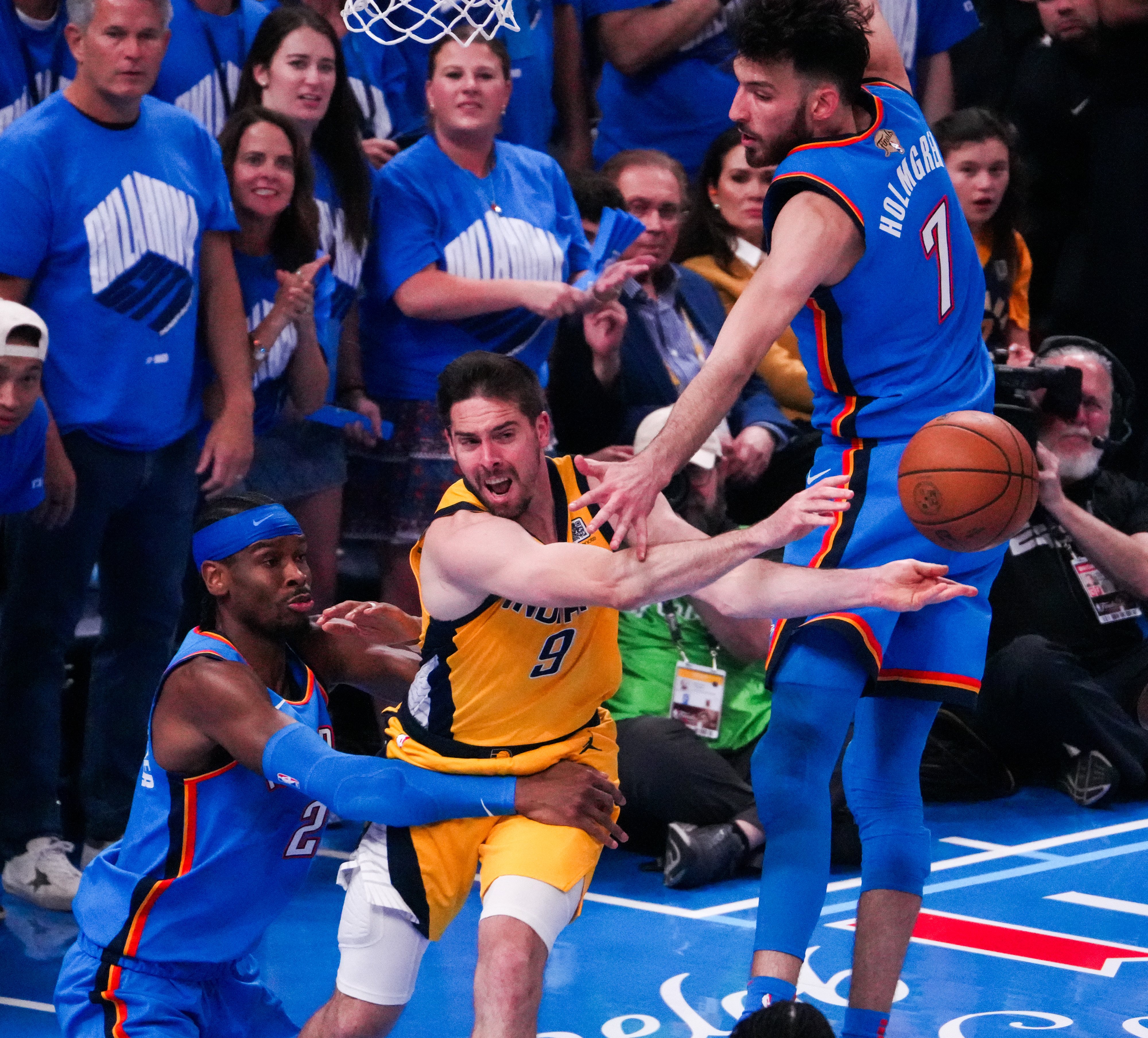 关于全新赛季开启，球员们誓言冲击冠军的信息