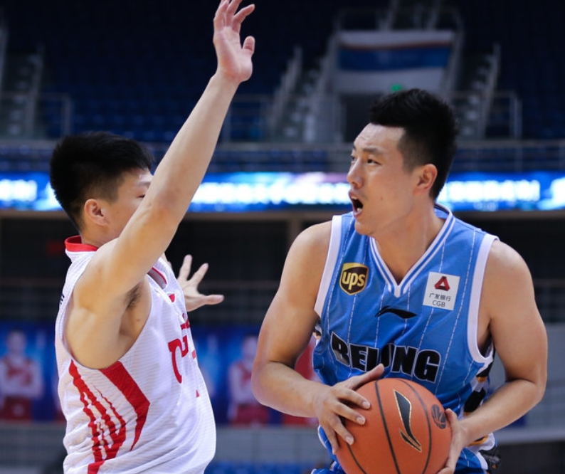 关于重庆力帆客场险胜上海下港,赛场争夺激烈组织对抗的信息 关于重庆力帆客场险胜上海下港,赛场争夺激烈组织对抗的信息