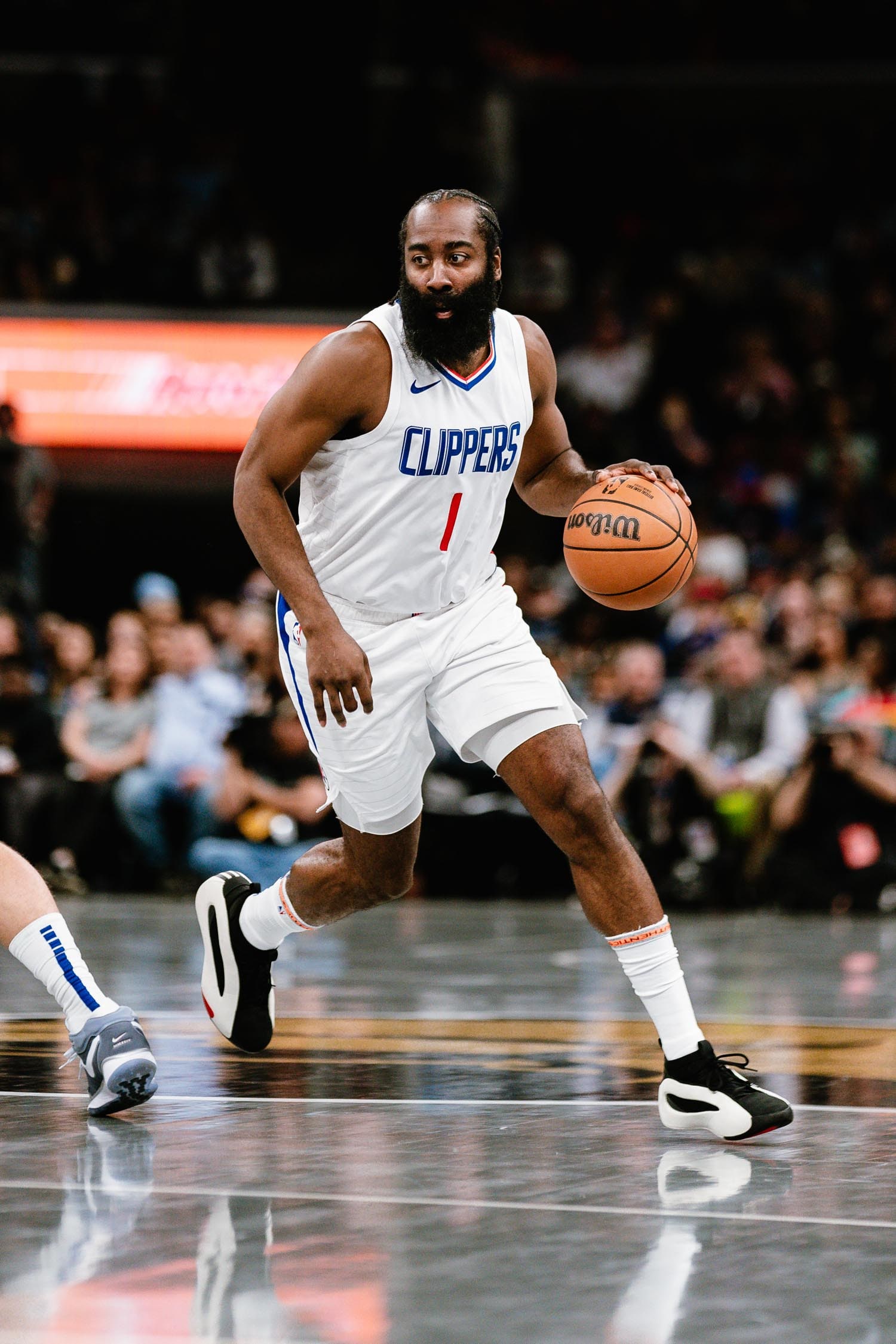 凯尔特人轻取独行侠，伦纳德高光表现