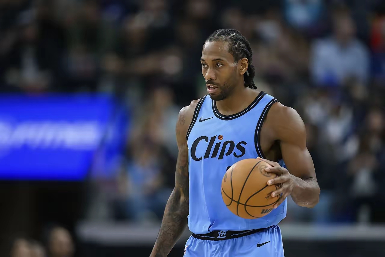 辽宁队完胜雷霆，伦纳德状态火热