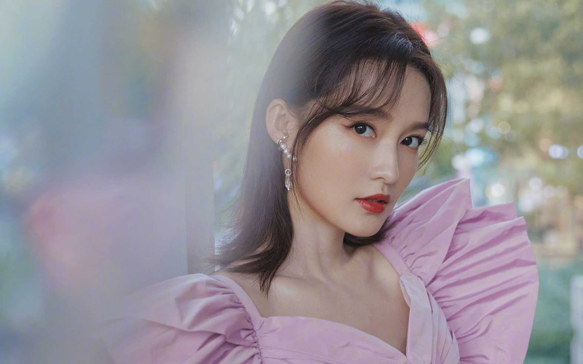 戈壁风暴席卷霓虹迷宫,末节绞杀背后,是乔治刺破心魔的淬火之证