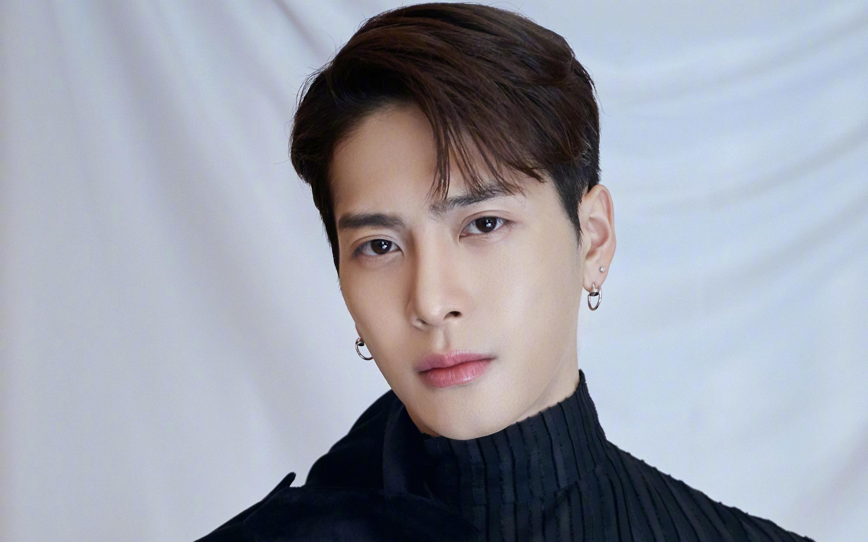 从冷雨到传奇，拉亚单手劈开莱比锡，卡塔尔风暴撕裂红牛